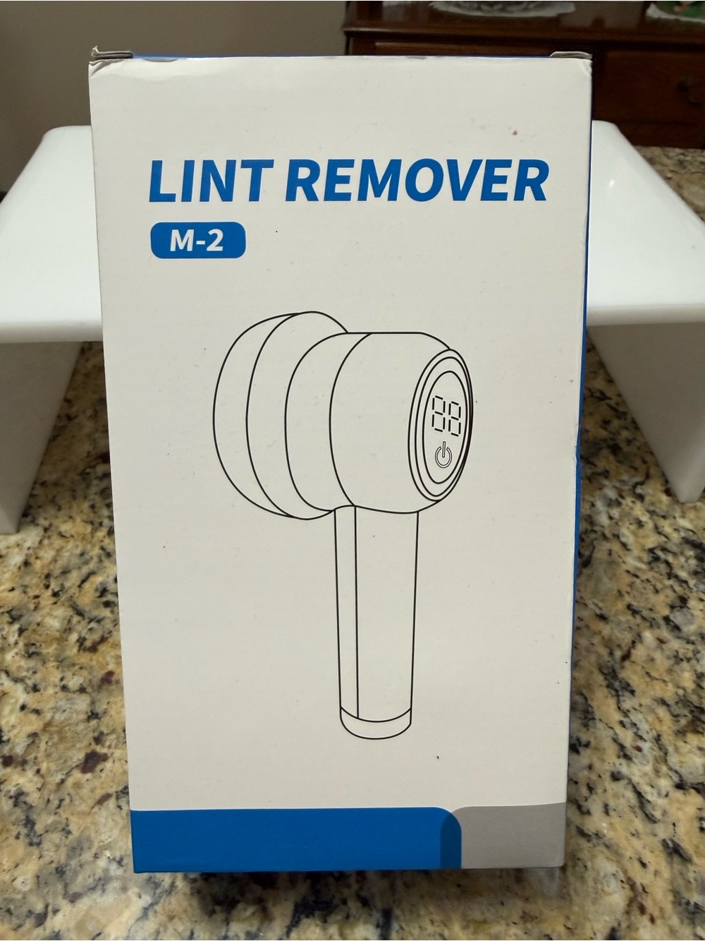 Lint Remover M-2 Electric Fabric Shaver - White